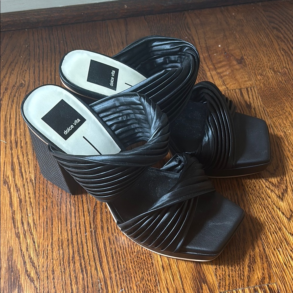 Dolce Vita Pilton Heels